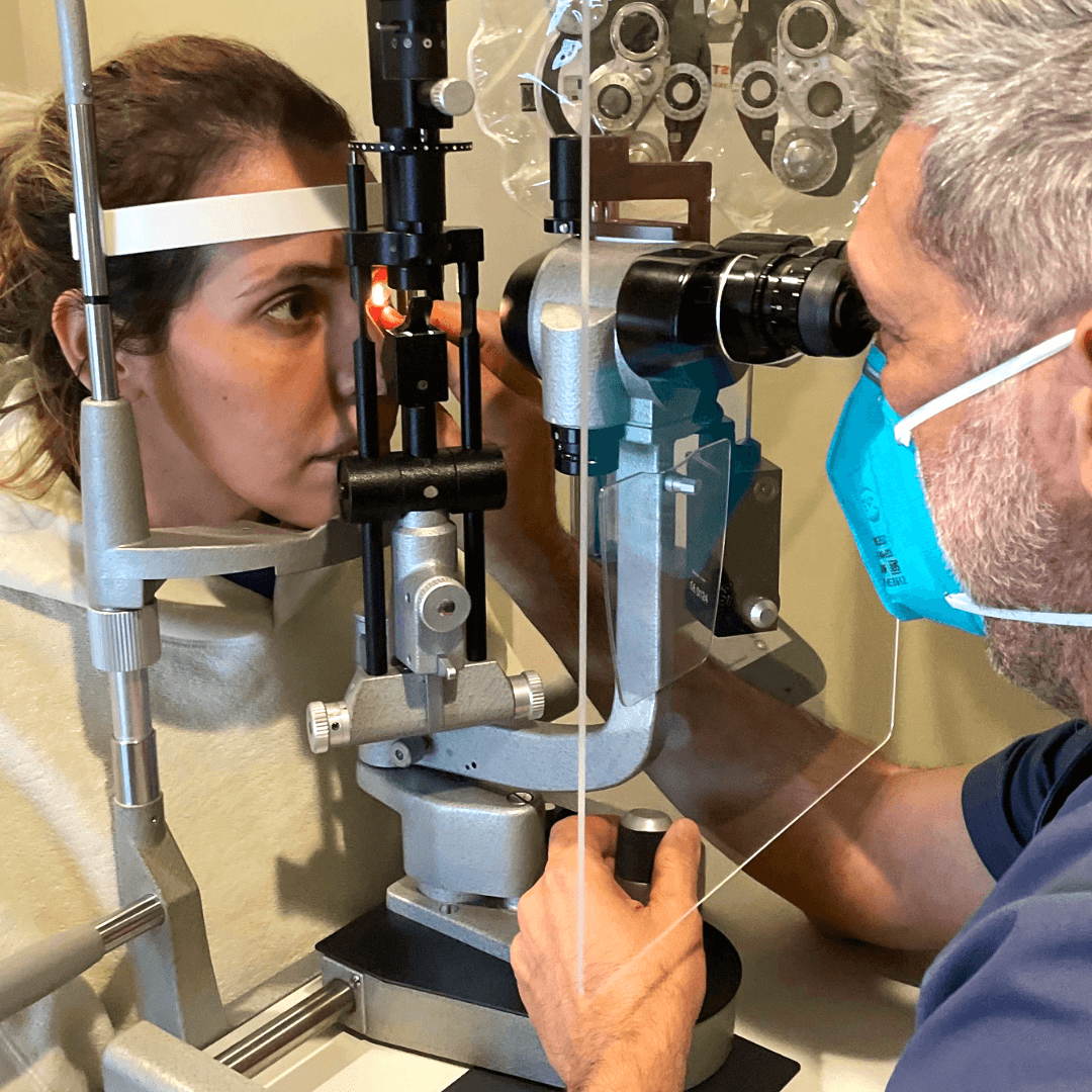 The Roles of Ophthalmologists and Optometrists in Eye Health
